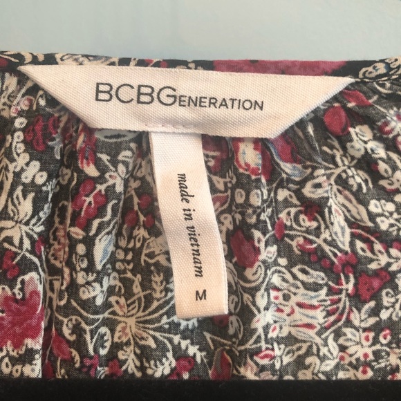BCBG floral top - Picture 4 of 4